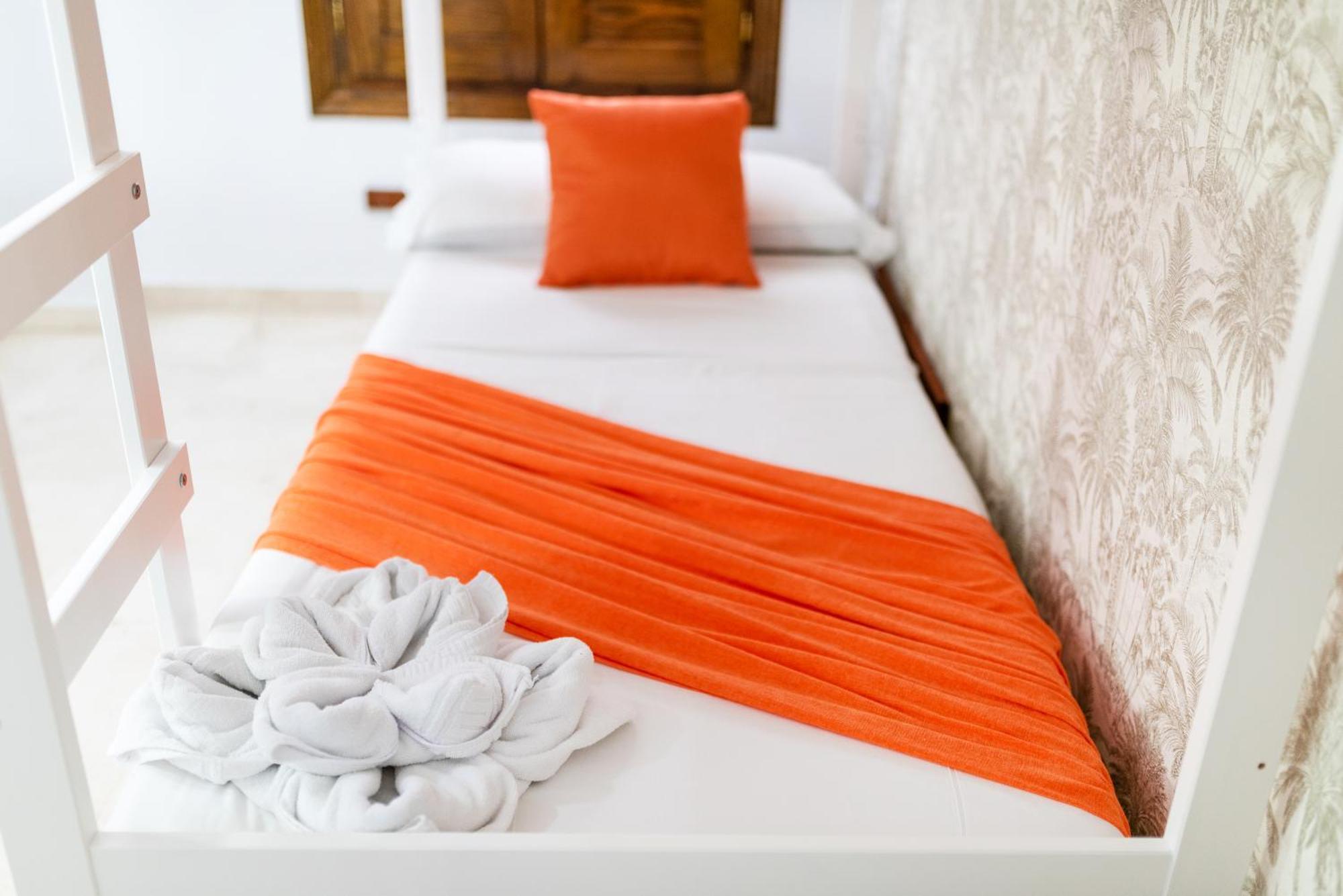 Wekey Homes Granada, El Encanto De Navas Centro Екстер'єр фото